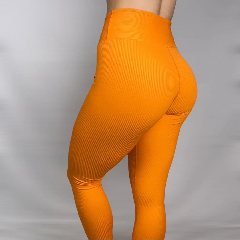 YEAR OF OURS Ribbed High Rise Legging‎ - Picture 3 of 4
